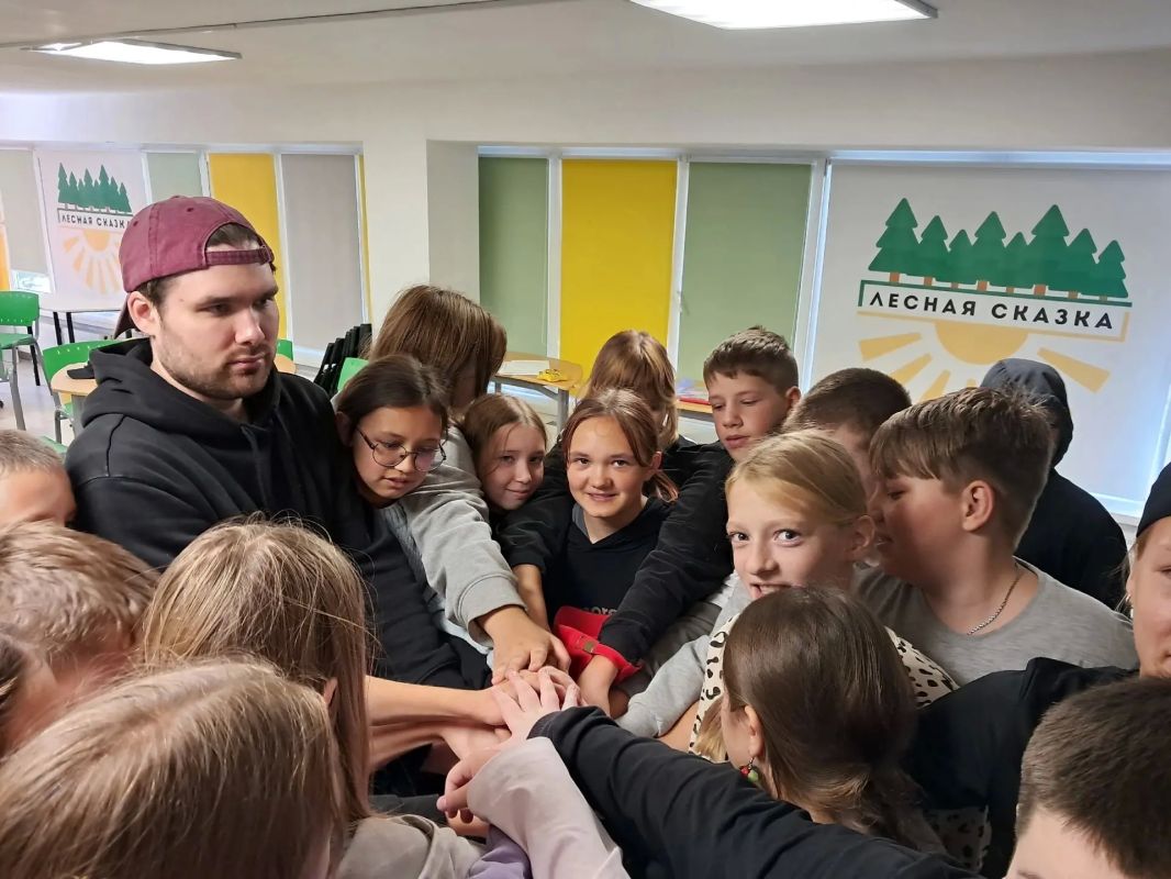 В Вологодской области для школьников из Алчевска провели двухдневный «Щит безопасности» В Вологодской области для школьников из Алчевска провели двухдневный «Щит безопасности»