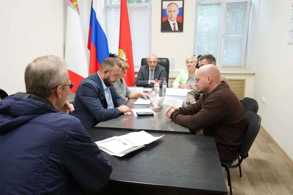 От подтопления домов до соцвыплат: на Вологодчине помогают родным бойцов СВО От подтопления домов до соцвыплат: на Вологодчине помогают родным бойцов СВО