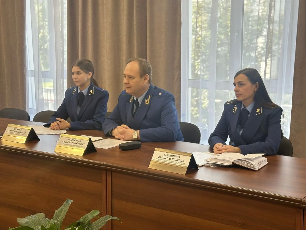 В прокуратуре Вологодской области состоялась рабочая встреча с региональными объединениями предпринимателей В прокуратуре Вологодской области состоялась рабочая встреча с региональными объединениями предпринимателей