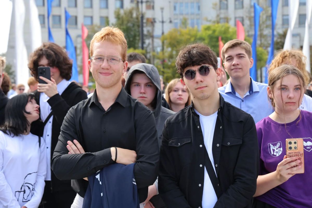 Георгий Филимонов: Заглянул на праздничную линейку Вологодского госуниверситета — новый учебный год студенты встречали на площади Дрыгина Георгий Филимонов: Заглянул на праздничную линейку Вологодского госуниверситета — новый учебный год студенты встречали на площади Дрыгина