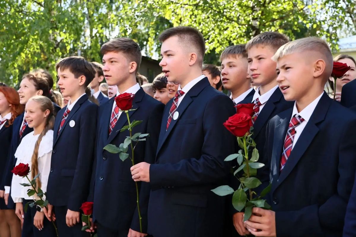 Георгий Филимонов предложил создать дискуссионный клуб в вологодском лицее Георгий Филимонов предложил создать дискуссионный клуб в вологодском лицее