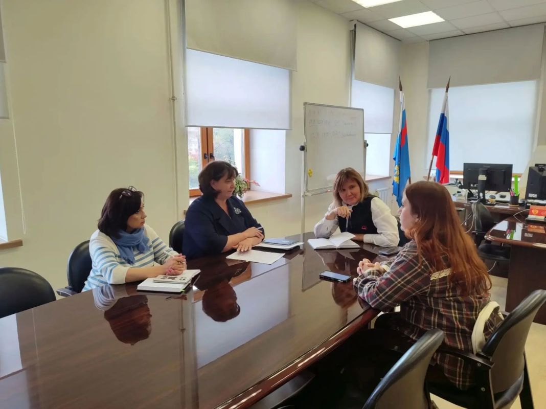 3 сентября 2026 года в УФК по Вологодской области состоялась рабочая встреча руководства Управления с заместителем председателя Совета регионального отделения Российского движения детей и молодежи «Движение Первых» по... 3 сентября 2026 года в УФК по Вологодской области состоялась рабочая встреча руководства Управления с заместителем председателя Совета регионального отделения Российского движения детей и молодежи «Движение Первых» по...