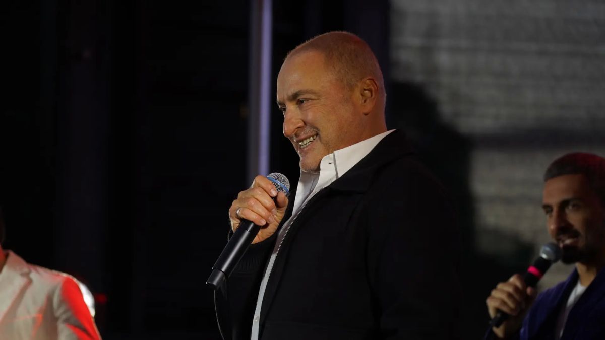 Георгий Филимонов: Вся Кремлёвская площадь подпевала «Хору Турецкого» на большом концерте, который с аншлагом прошёл в Вологде Георгий Филимонов: Вся Кремлёвская площадь подпевала «Хору Турецкого» на большом концерте, который с аншлагом прошёл в Вологде