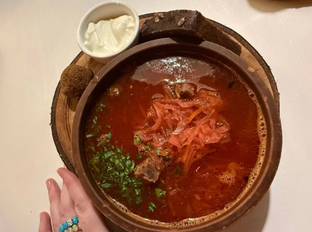 #светскаяПош третий день в Вологде по делу, и уж никак не думала, что это настолько гастрономически мощный город #Пошиногдаест #светскаяПош третий день в Вологде по делу, и уж никак не думала, что это настолько гастрономически мощный город #Пошиногдаест