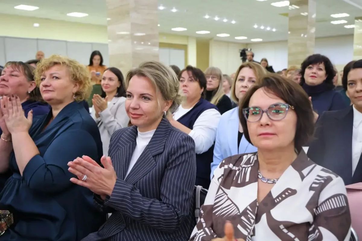 Георгий Филимонов: В День финансиста встретился с представителями финансовой системы Вологодской области Георгий Филимонов: В День финансиста встретился с представителями финансовой системы Вологодской области