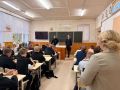 Полицейские совместно с представителем опеки и попечительства встретились с первокурсниками колледжа