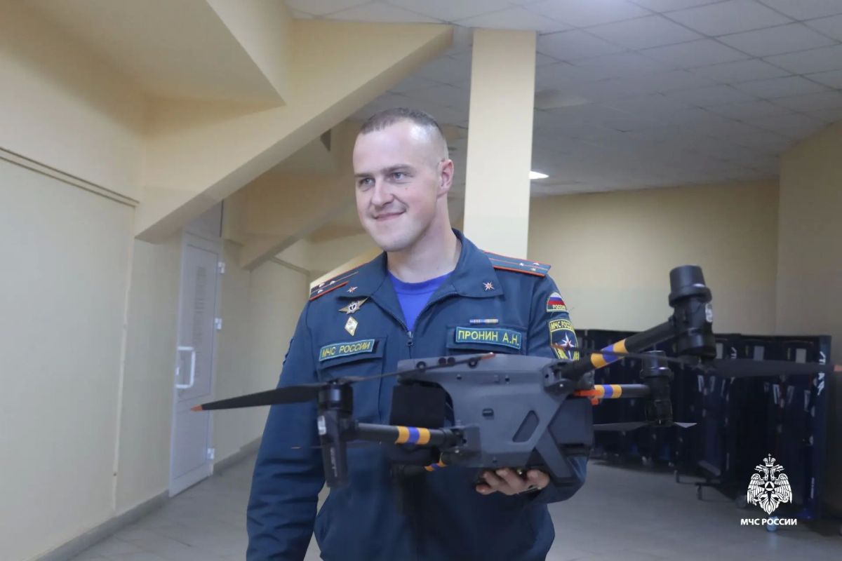 Главное управление МЧС России по Вологодской области участвует в студенческом празднике Главное управление МЧС России по Вологодской области участвует в студенческом празднике