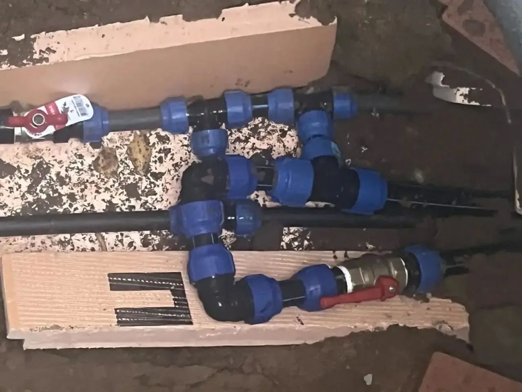 В Сямже отремонтировали водопровод на улице Западной В Сямже отремонтировали водопровод на улице Западной