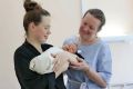 Социальная няня помогла маме малыша пройти обследование
