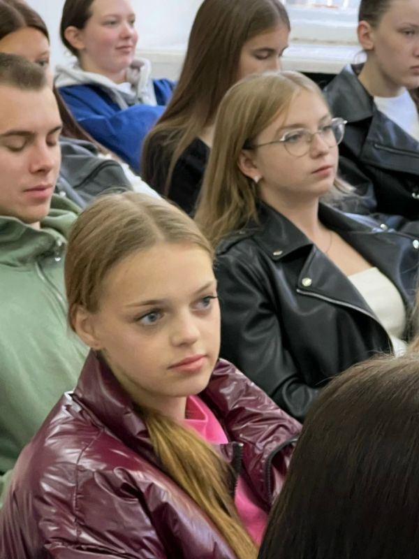 Сегодня в ВоГУ начали подготовку футбольных арбитров! Сегодня в ВоГУ начали подготовку футбольных арбитров!