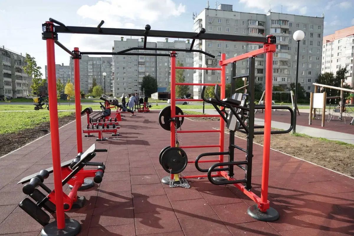 В Череповце заработала первая профессиональная спортплощадка под открытым небом! В Череповце заработала первая профессиональная спортплощадка под открытым небом!