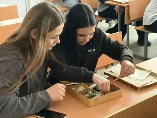 Открывая горизонты: вологодские школьники «примерят» разные профессии на профориентационном марафоне Открывая горизонты: вологодские школьники «примерят» разные профессии на профориентационном марафоне