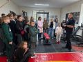 Школьники Череповца примерили полицейскую форму