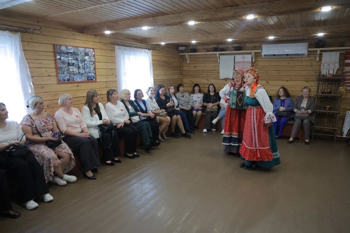 В Вологде наградили дошкольных работников и представили практики для детских садов В Вологде наградили дошкольных работников и представили практики для детских садов