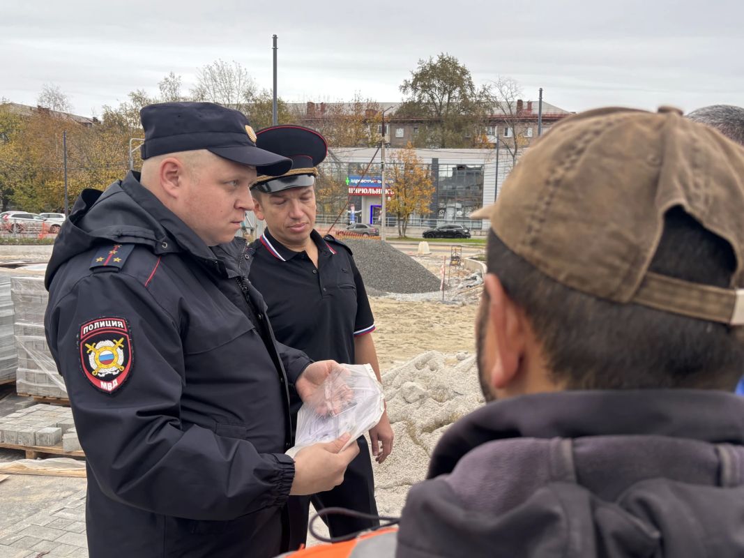 Миграционная ситуация на контроле: в Череповце полицейские провели профилактический рейд Миграционная ситуация на контроле: в Череповце полицейские провели профилактический рейд
