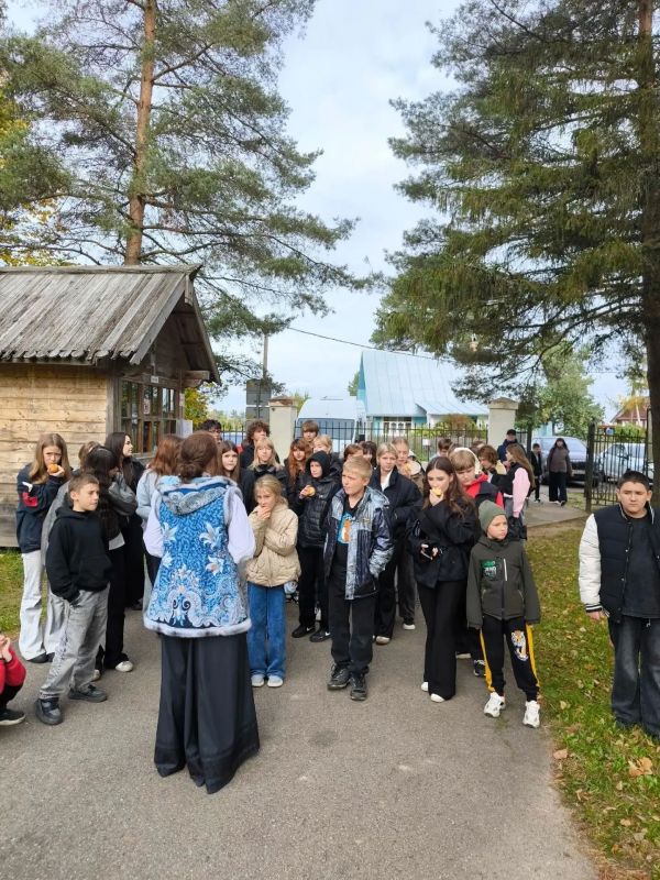 От дворянской усадьбы до северной деревни: школьники из Алчевска открывают для себя Вологодчину От дворянской усадьбы до северной деревни: школьники из Алчевска открывают для себя Вологодчину