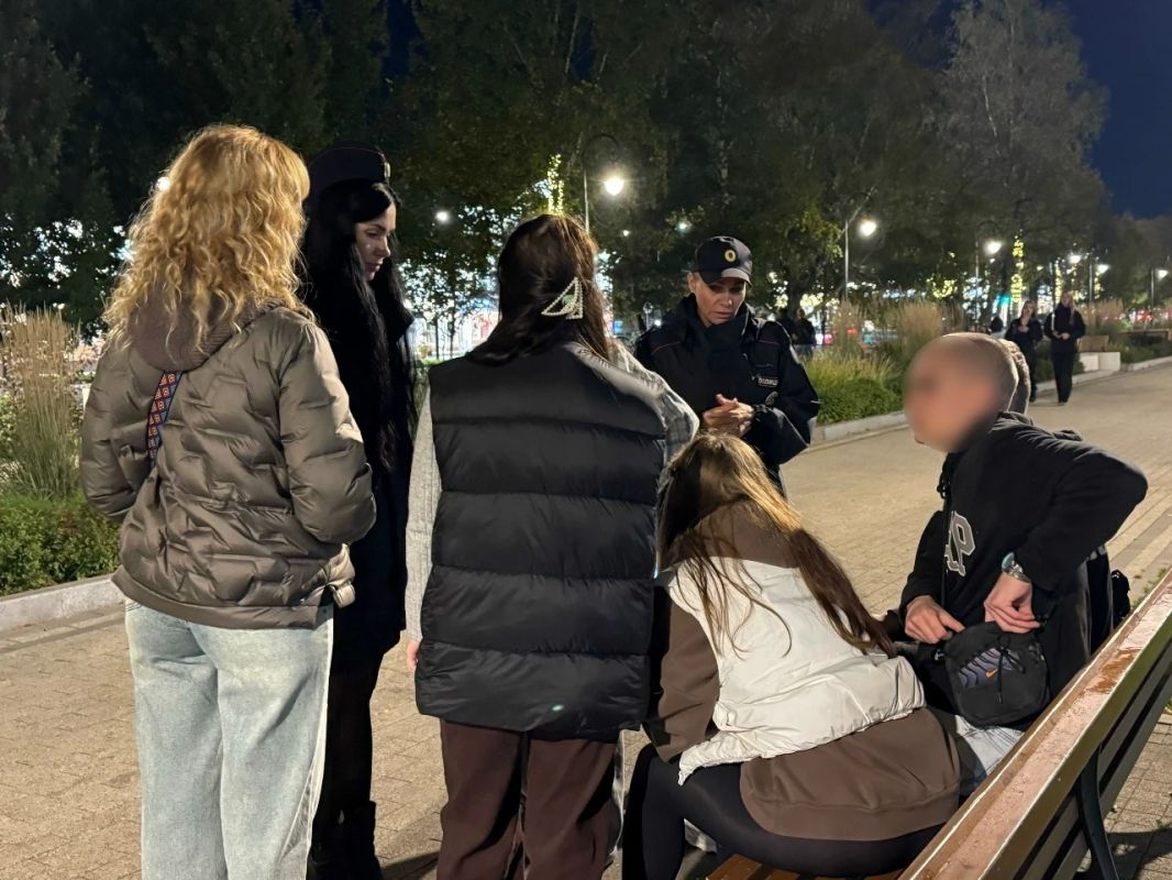 В Вологде полицейские провели профилактическую отработку мест массового пребывания подростков В Вологде полицейские провели профилактическую отработку мест массового пребывания подростков