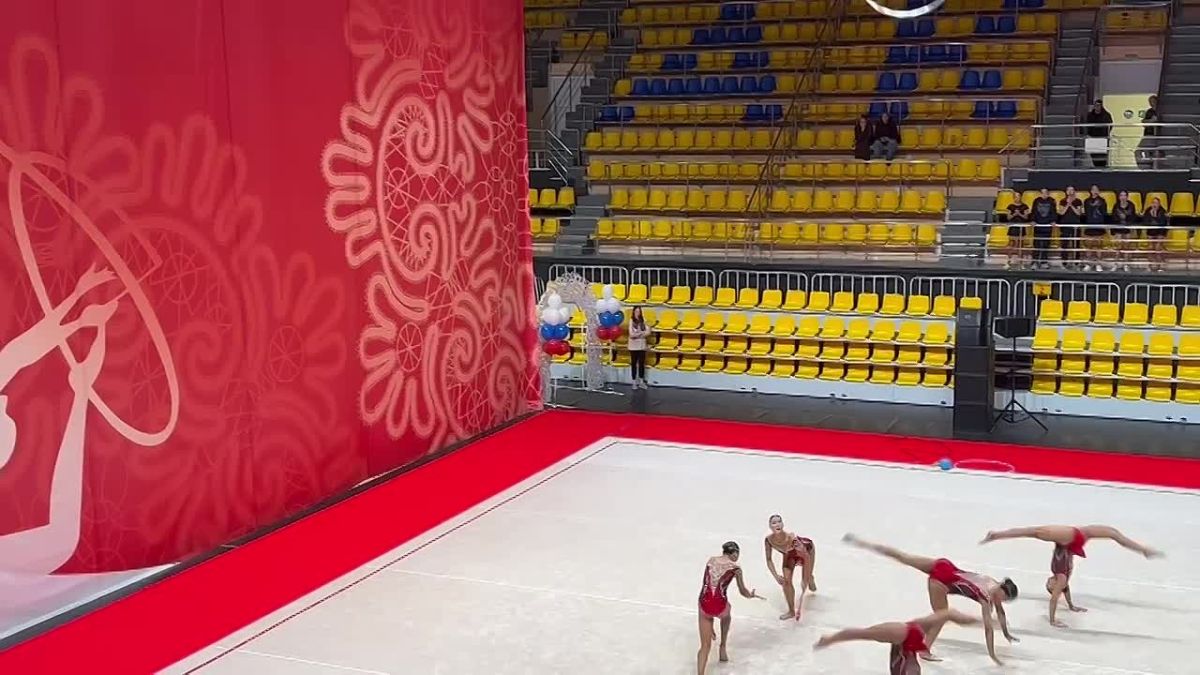 С минуты на минуту во Дворце спорта «Вологда» начнется Кубок Губернатора Вологодской области по художественной гимнастике