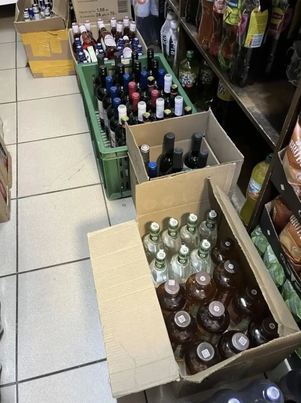 В Череповце изъяли партию вейпов стоимостью свыше миллиона рублей В Череповце изъяли партию вейпов стоимостью свыше миллиона рублей