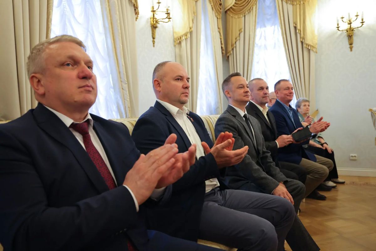 Георгий Филимонов: Вручил Почётные знаки «За заслуги в развитии физической культуры и спорта Вологодской области» Георгий Филимонов: Вручил Почётные знаки «За заслуги в развитии физической культуры и спорта Вологодской области»