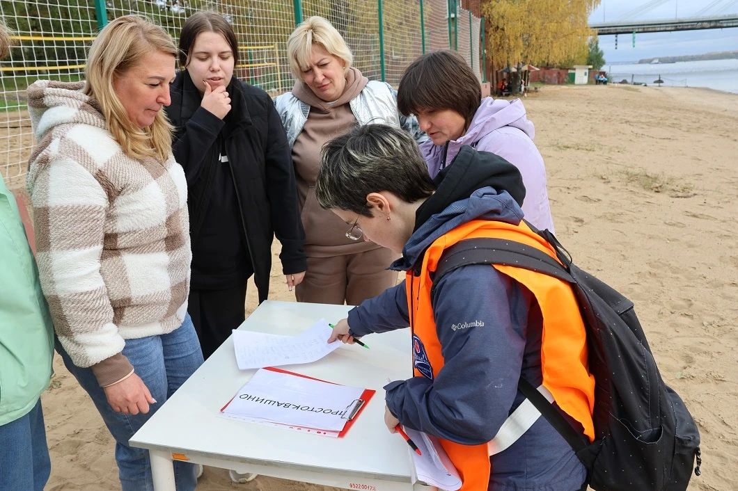 В Череповце прошел слет народных дружин: 6 команд боролись за звание лучших В Череповце прошел слет народных дружин: 6 команд боролись за звание лучших