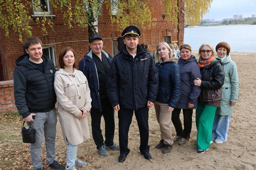 В Череповце прошел слет народных дружин: 6 команд боролись за звание лучших В Череповце прошел слет народных дружин: 6 команд боролись за звание лучших