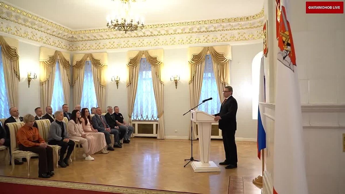 20 вологжанам вручили почетный знак «За заслуги в развитии физической культуры и спорта Вологодской области»
