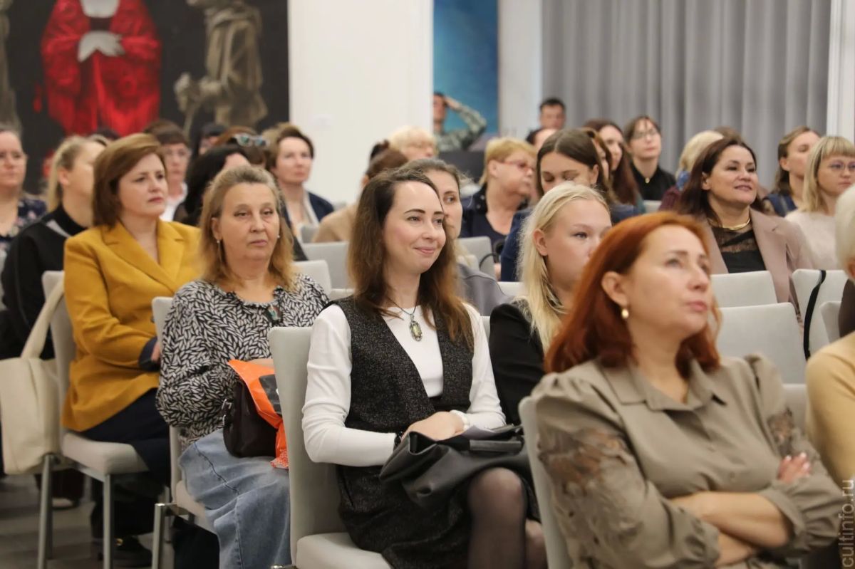 Областное совещание-семинар собрало в Вологде руководителей детских школ искусств области Областное совещание-семинар собрало в Вологде руководителей детских школ искусств области