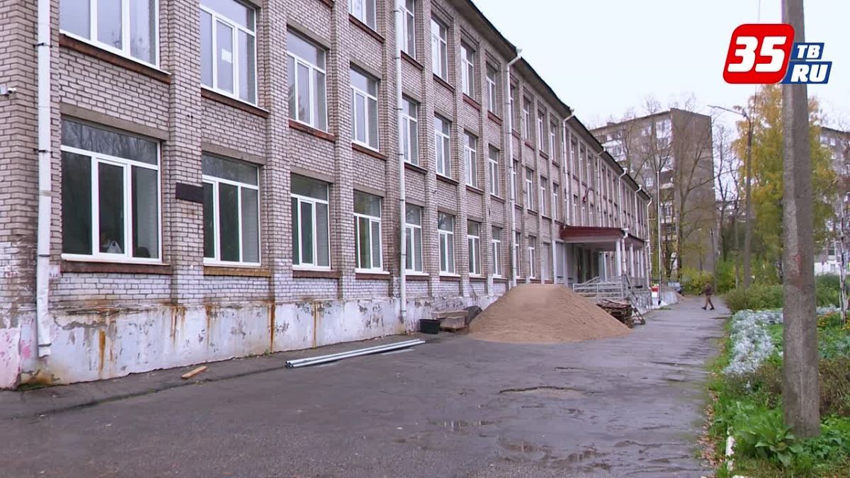 Капитальный ремонт школы №19 идет в Череповце
