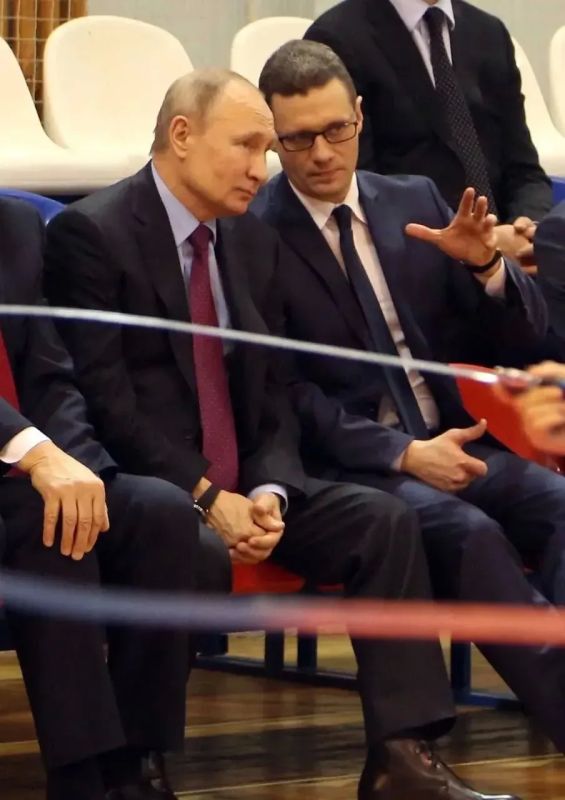 Георгий Филимонов: Ещё раз сердечно поздравляем Президента России с Днём рождения!