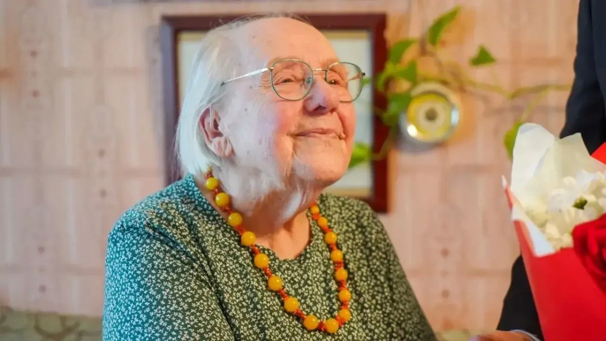 В Вологде поздравили со 101-летием Алевтину Алексеевну Лукьянову