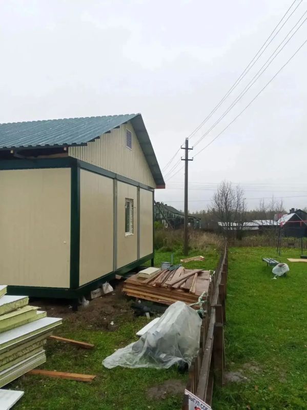 В Грязовецком округе завершается монтаж нового Корниловского ФАПа В Грязовецком округе завершается монтаж нового Корниловского ФАПа
