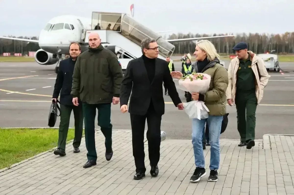 Губернатор Вологодской области Георгий Филимонов встретил в Череповце делегацию Минприроды России во главе с заместителем Министра Ольгой Гатаговой