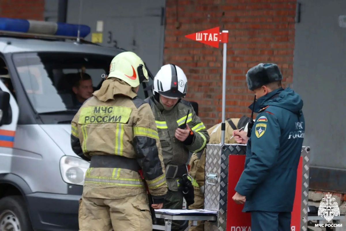 Сегодня в Вологде прошли крупные пожарно-тактические учения Сегодня в Вологде прошли крупные пожарно-тактические учения