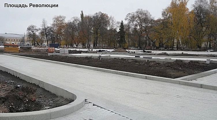 Глава города Сергей Жестянников рассказал о ходе работ на площади Революции Глава города Сергей Жестянников рассказал о ходе работ на площади Революции