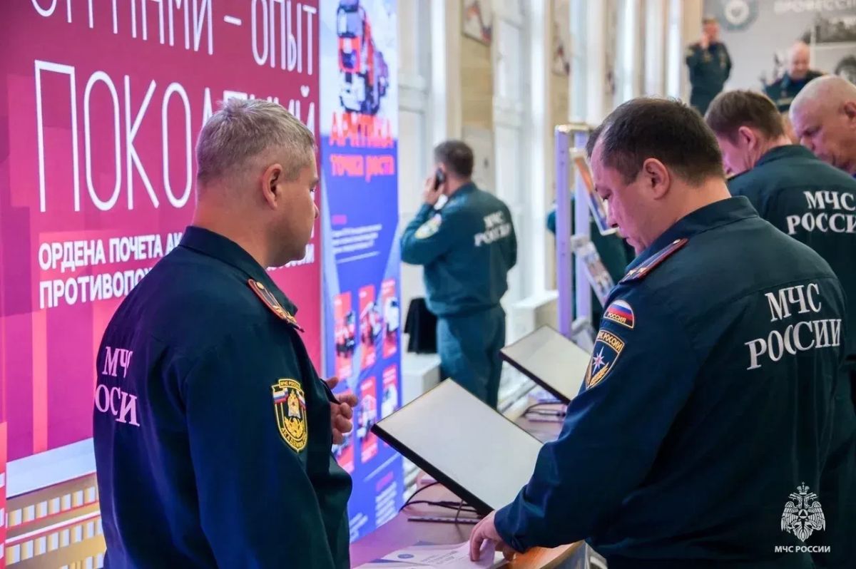В МЧС России прошли Всероссийские сборы по организации тушения пожаров В МЧС России прошли Всероссийские сборы по организации тушения пожаров