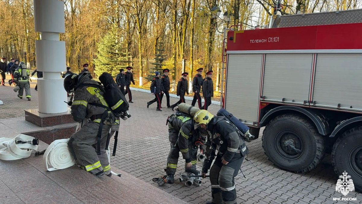 В Соколе проведено пожарно-тактическое учение В Соколе проведено пожарно-тактическое учение