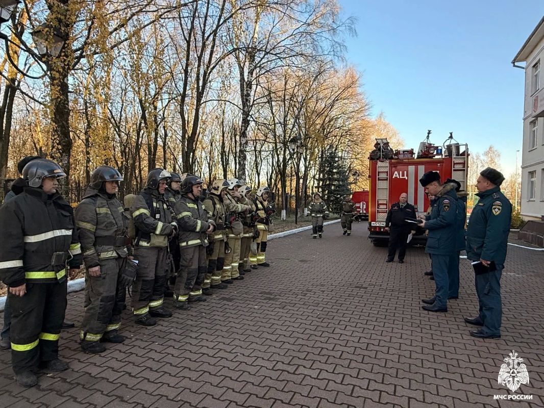 В Соколе проведено пожарно-тактическое учение В Соколе проведено пожарно-тактическое учение