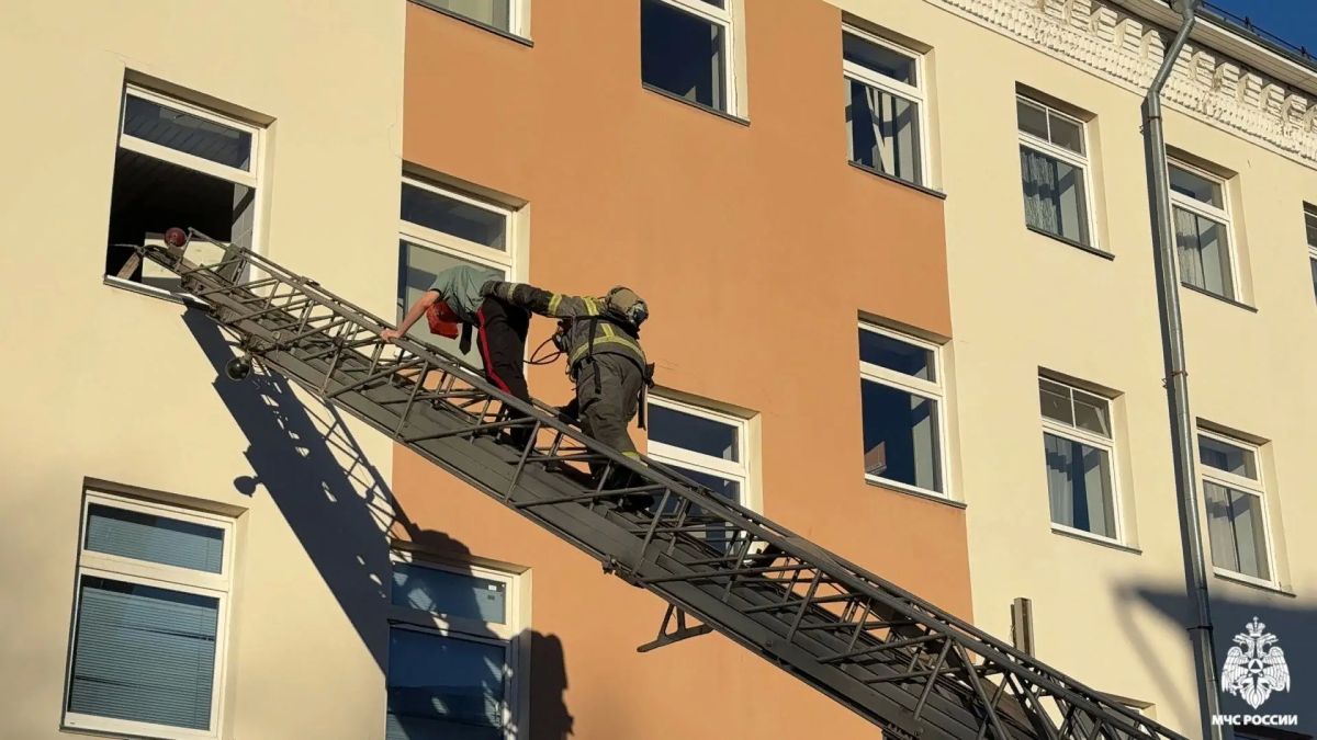 В Соколе проведено пожарно-тактическое учение В Соколе проведено пожарно-тактическое учение