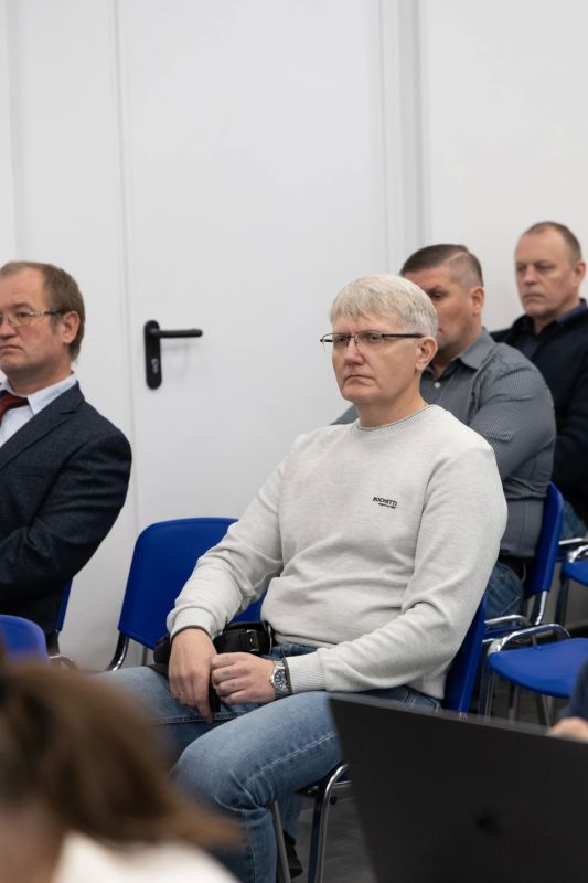 Роботы для производства, логистики и АПК: ЧГУ и «Ростех» обсудили с предприятиями области конкретные решения Роботы для производства, логистики и АПК: ЧГУ и «Ростех» обсудили с предприятиями области конкретные решения