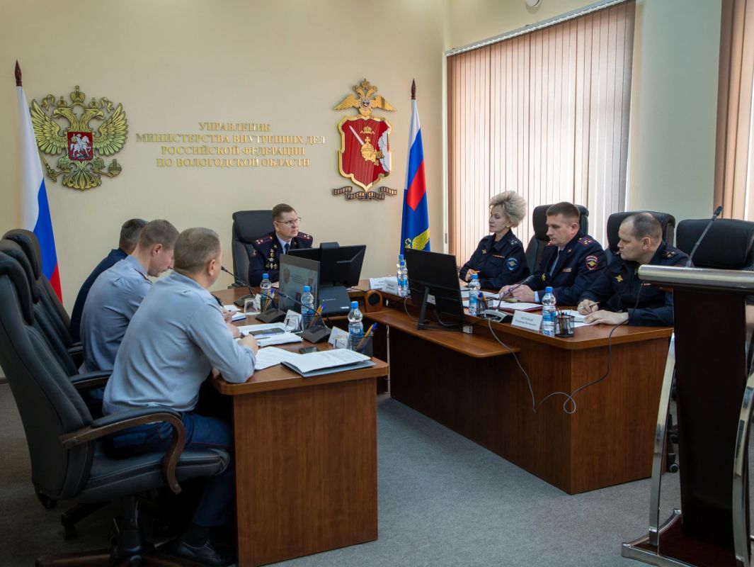 В УМВД России по Вологодской области обсудили взаимодействие полиции и уголовно-исполнительной инспекции В УМВД России по Вологодской области обсудили взаимодействие полиции и уголовно-исполнительной инспекции