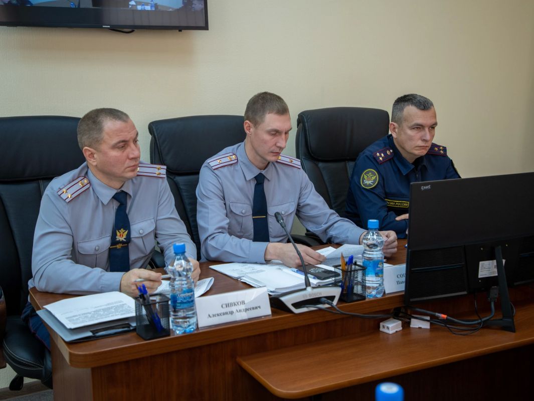 В УМВД России по Вологодской области обсудили взаимодействие полиции и уголовно-исполнительной инспекции В УМВД России по Вологодской области обсудили взаимодействие полиции и уголовно-исполнительной инспекции